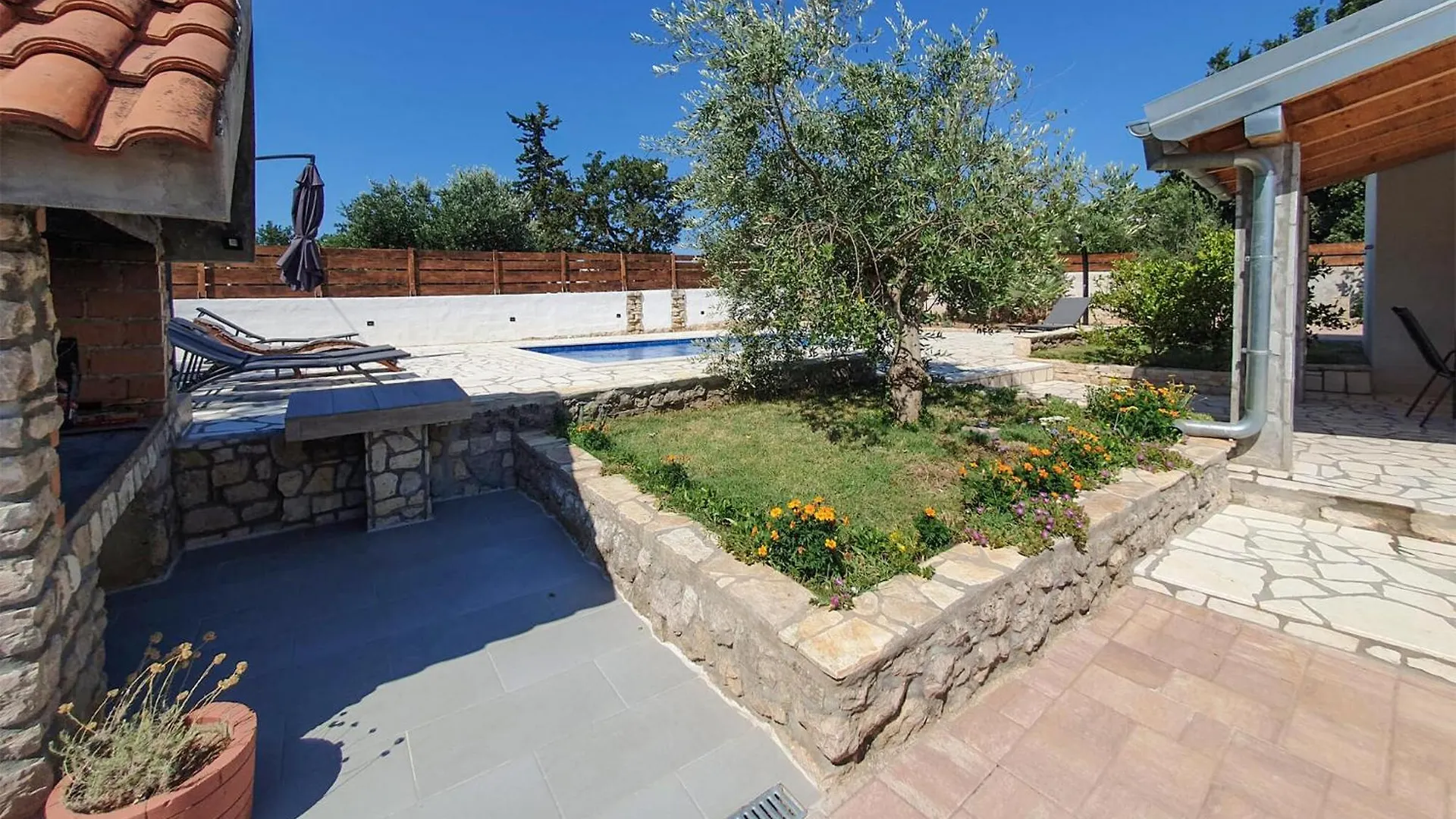 Holiday home Cozy Home In Sukosan With Outdoor Swimming Pool Croatia