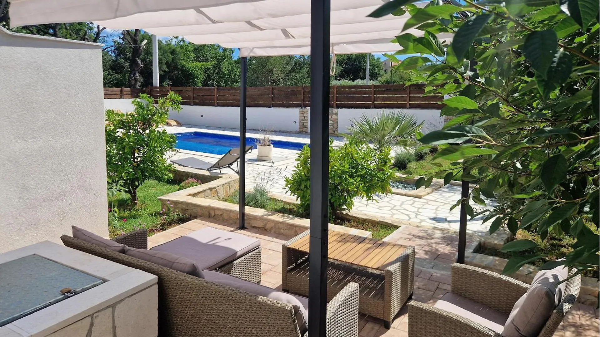 Cozy Home In Sukosan With Outdoor Swimming Pool 0*,