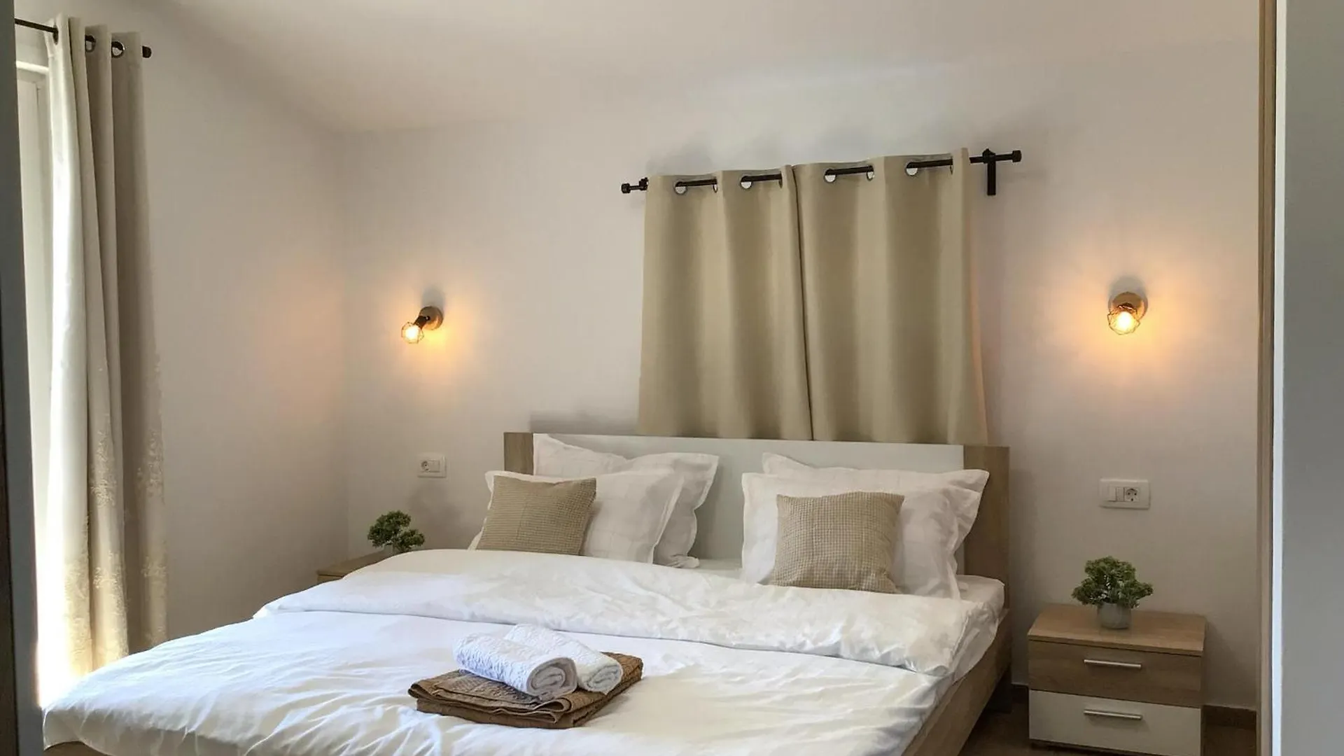 Holiday home Cozy Home In Sukosan With Outdoor Swimming Pool