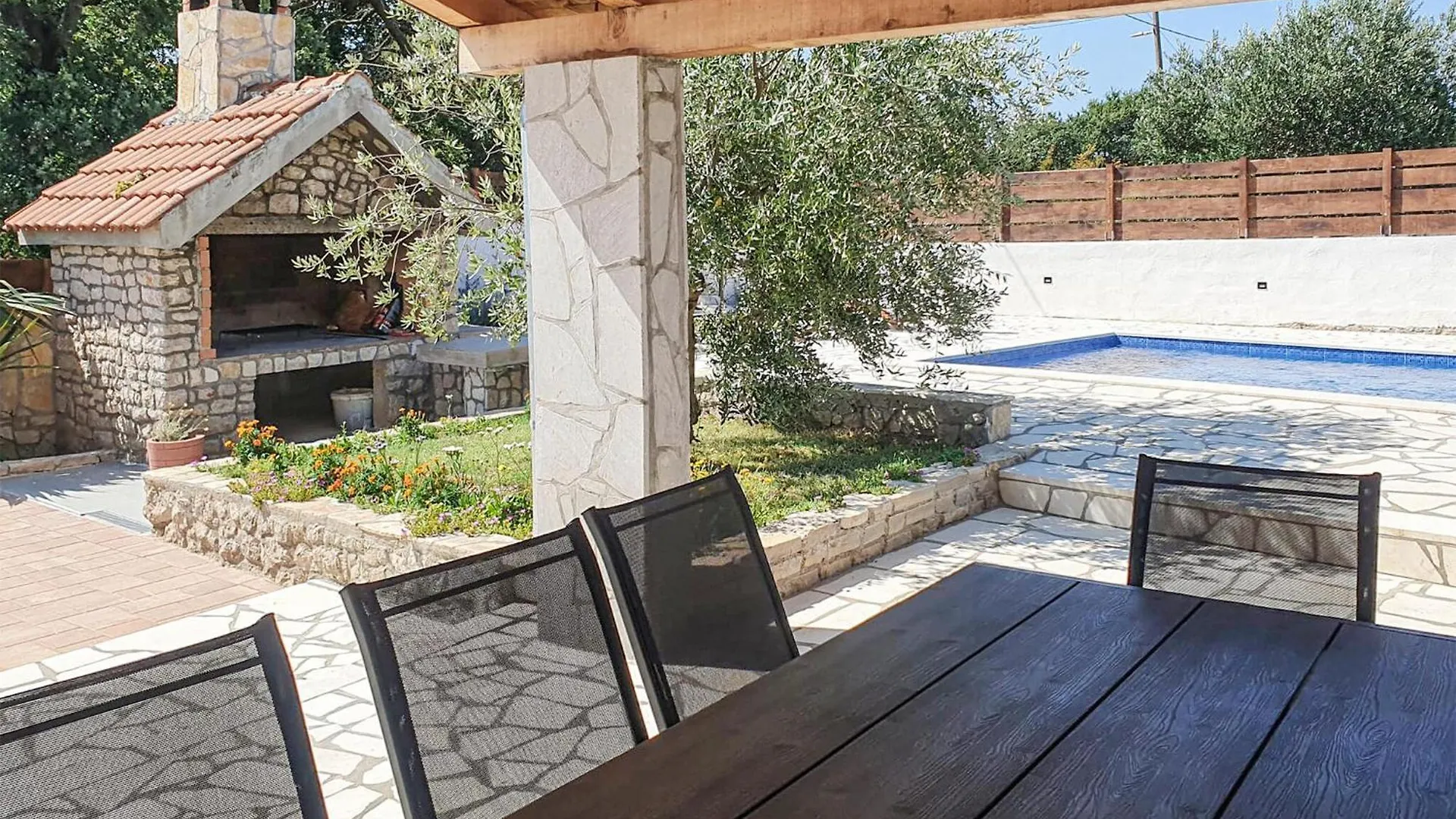 Holiday home Cozy Home In Sukosan With Outdoor Swimming Pool